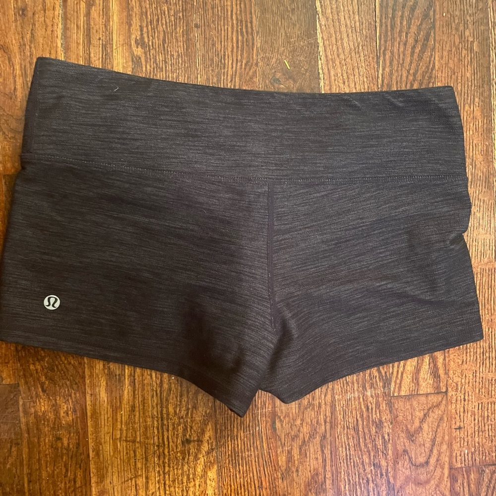 Lululemon booty shorts